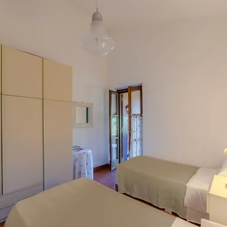 Il Borgo Nel Bosco مزرعة للإقامة