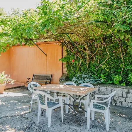 Il Borgo Nel Bosco Farm stay Canterano