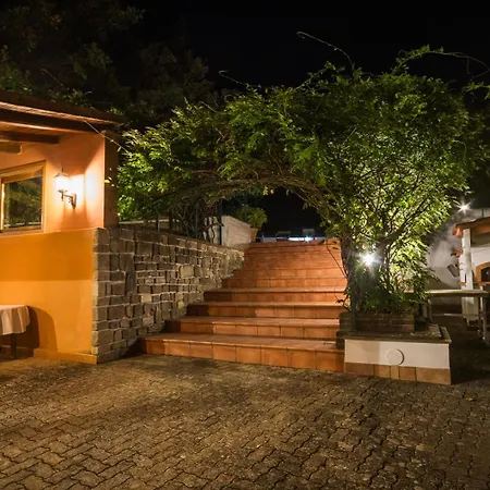 Il Borgo Nel Bosco Farm stay Canterano