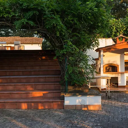 مزرعة للإقامة Il Borgo Nel Bosco Canterano