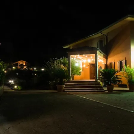 Il Borgo Nel Bosco Farm stay Canterano