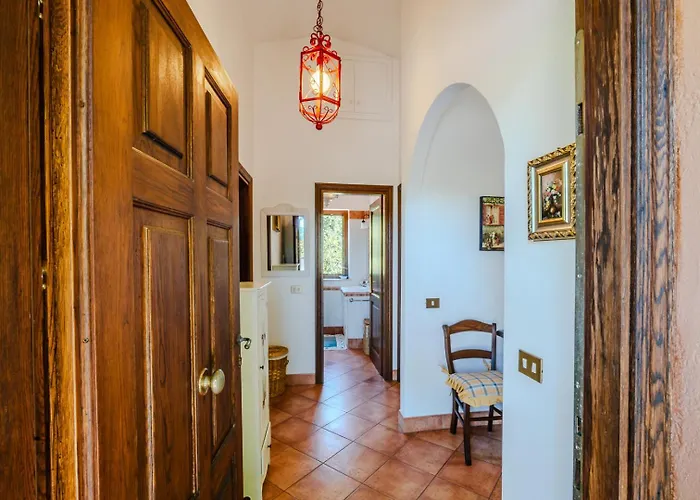 Il Borgo Nel Bosco 팜스테이 *