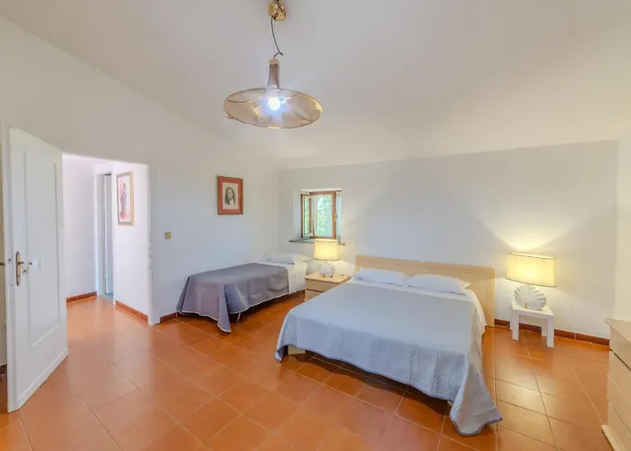 Il Borgo Nel Bosco 팜스테이 *